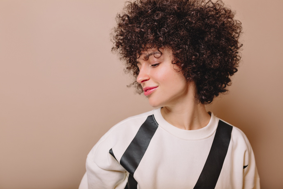 Girl in Curly Bob haircut